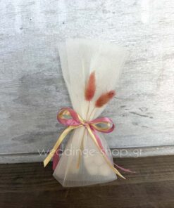 Μπομπονιέρα με τούλι και bunny tail ροζ.